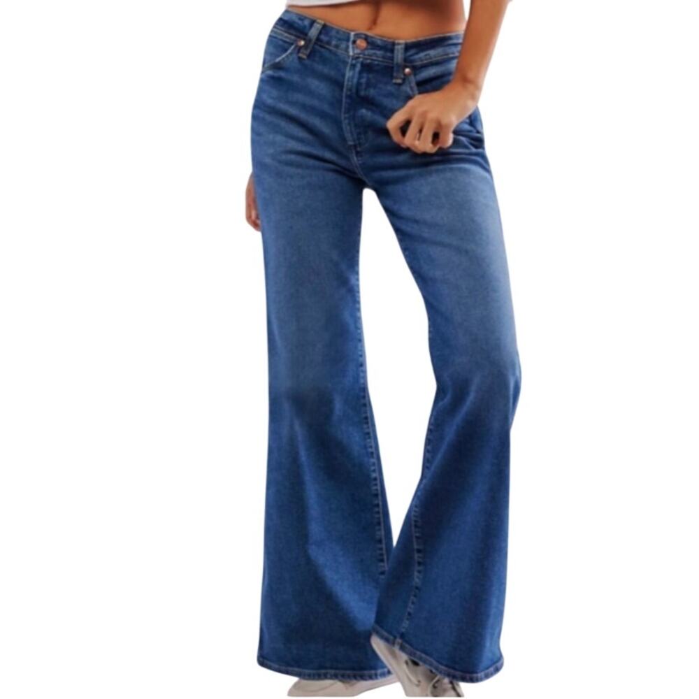 Wrangler Women's Wanderer Wide Leg High Rise Flare Jeans Size 28 x 34
